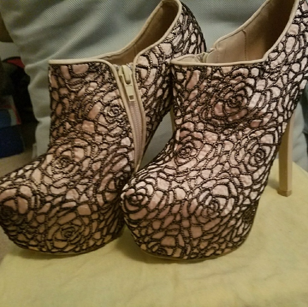 Shoes -  French kiss